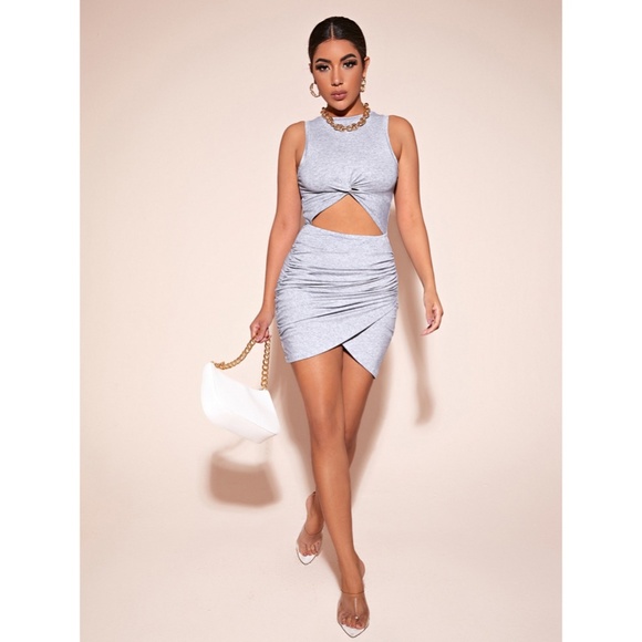 Cut Out Waist Grey Casual Mini Dress - Picture 4 of 7